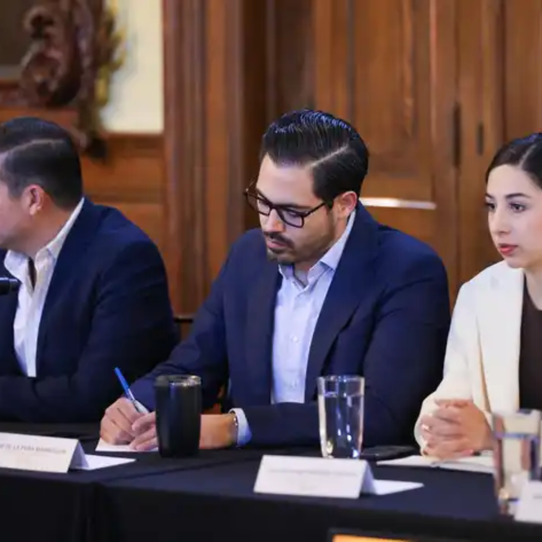 David de la Peña, carretera Sierra de Santiago, tormenta Alberto, Laguna de Sánchez, reparación carretera, inversión estatal, movilidad, Mesa Metropolitana, Gobierno de Santiago, Samuel García,