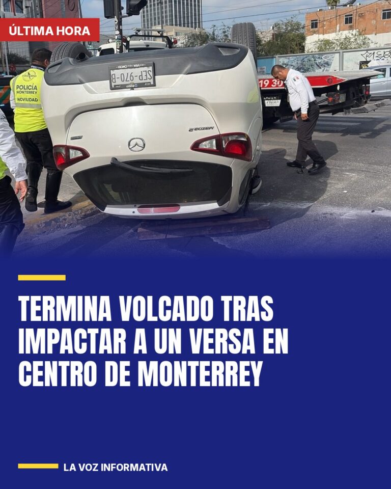 termina-volcado-tras-impactar-a-un-versa-en-centro-de-monterrey-cover